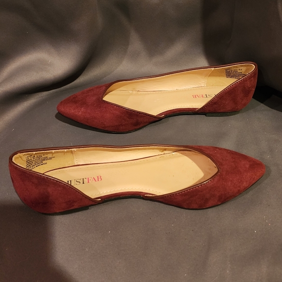 Just Fab Red Suede Flats - Picture 5 of 7